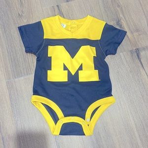 University of Michigan Wolverines, onesie
